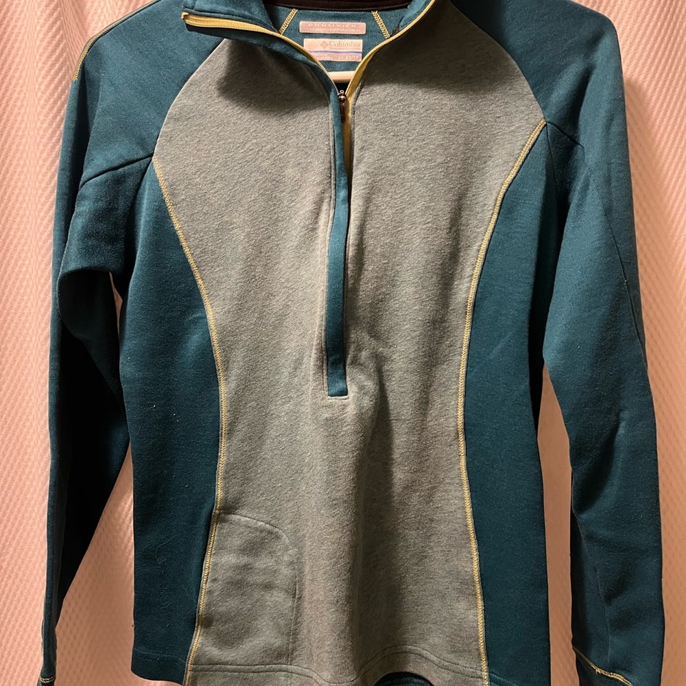 Columbia Women’s Teal and Gray Half-Zip  Pullover